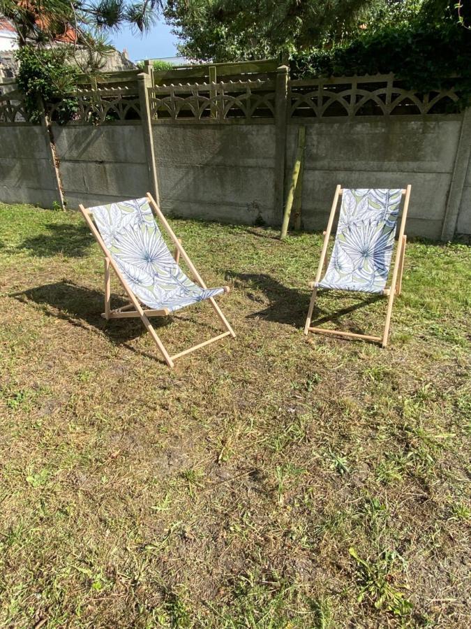 Le Presbytere Des Baraques A Bleriot-Plage - Apt 3 Sangatte Buitenkant foto